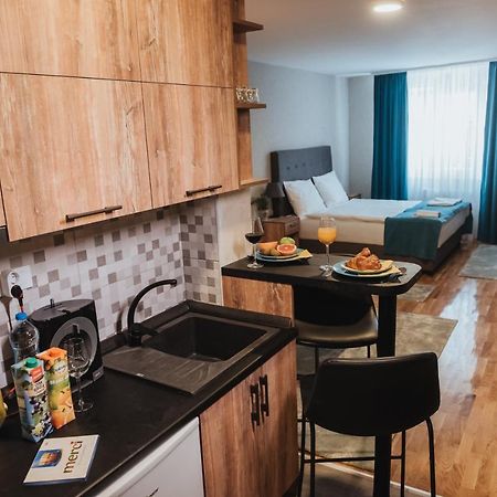 Magellan Family Lux Apartments Novi Sad Buitenkant foto