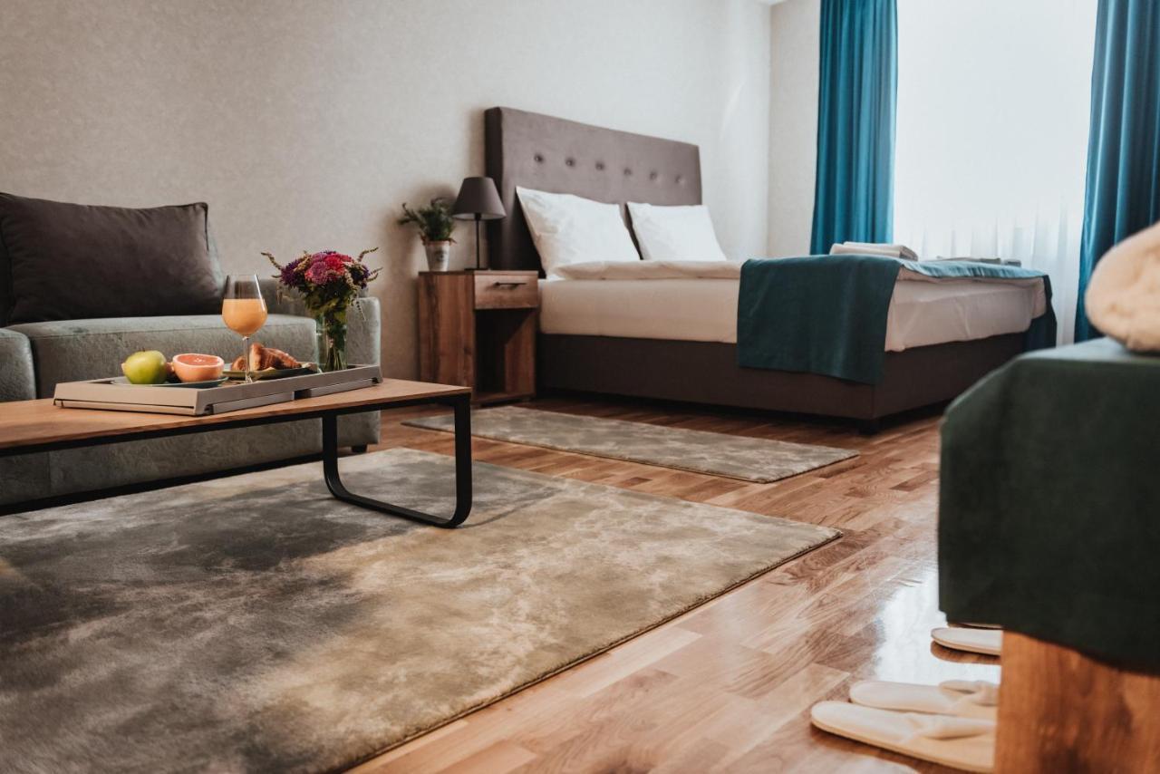 Magellan Family Lux Apartments Novi Sad Buitenkant foto